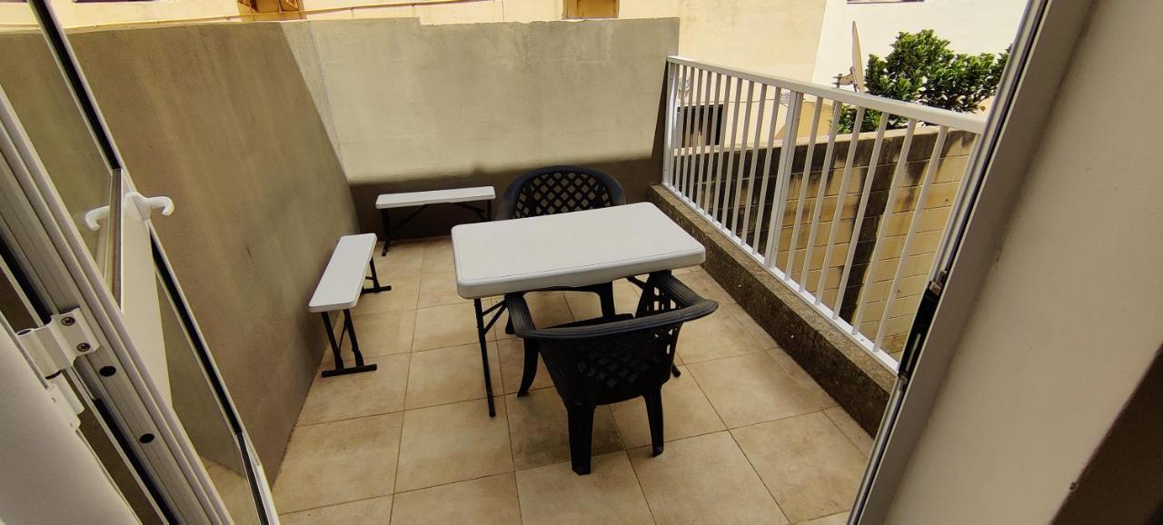 Villa Arjuza - Private Self Catering Bedrooms With Bathroom Is-Swieqi Exterior foto